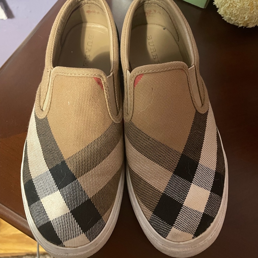Burberry kids slip ons